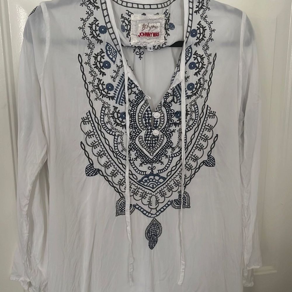 BIYA Johnny Was Embroidered Shirt